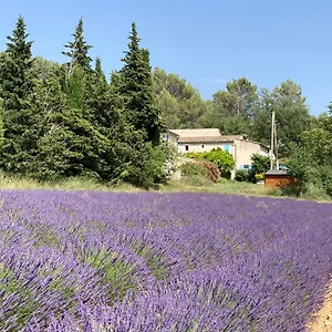  Hébergement de vacances Maison Au Colorado Provencal France